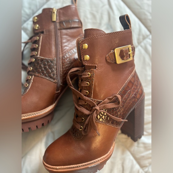 COPY - Vince Camuto Elnoah Women's Boots - Picture 11 of 11